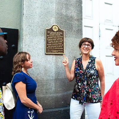 Private French Quarter & Garden District Tour: Walk and Drive Combo